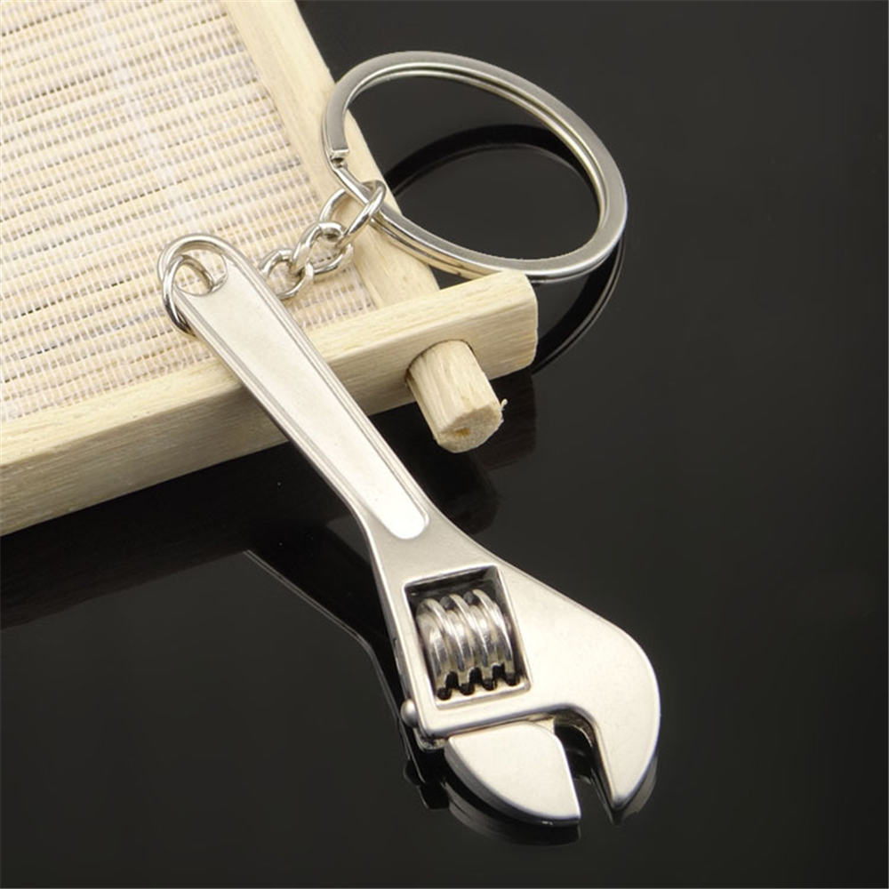 Mini Combination Tool Keychain - Heavy Equipment Key Ring 评论和价格